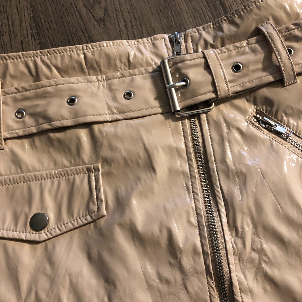 NWT Forever 21 zipper skirt - Picture 2 of 9